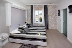 Отель Authentic Luxury Rooms  Сплит